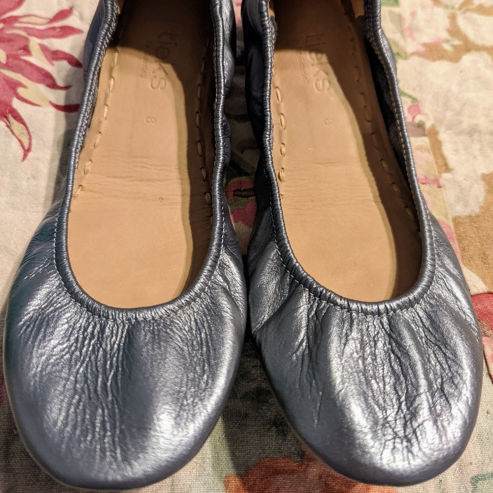 Metallic pewter Tieks